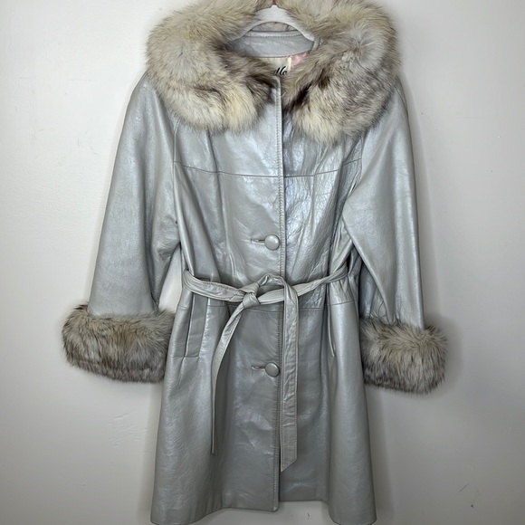 Vintage Jackets & Blazers - Vintage  leather coat with fur collar